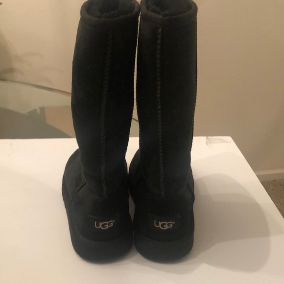 Girls UGG boots - Picture 2 of 10